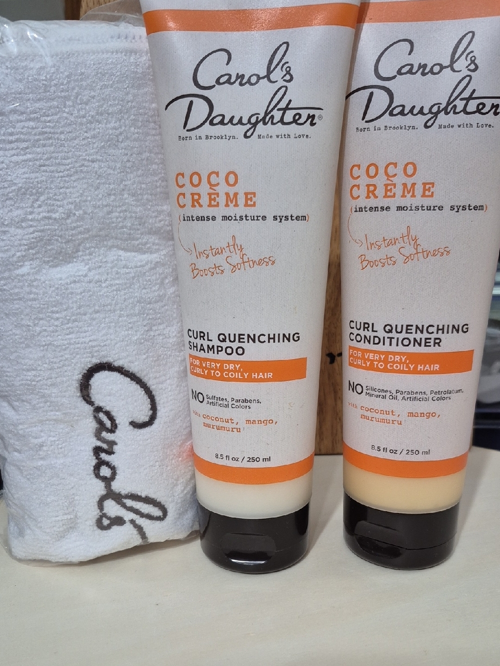 Carol's Daughter Coco Creme Curl Quenching Shampoo - White & Orange